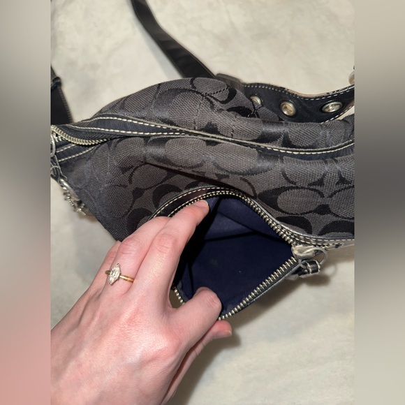 Vintage Coach Black Leather Shoulder Bag